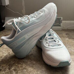 Puma Soft Ride Women’s Sneakers – Teal/White – Size 7.5 – Excellent